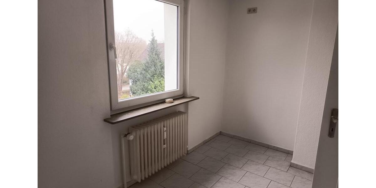 Etagenwohnung Königslutter am Elm - 3 Zimmer, 90 m&sup2;, 550&euro; | Angebot:24651148