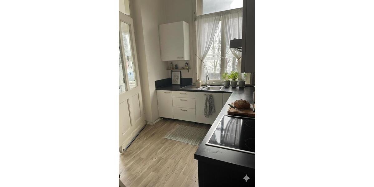 Etagenwohnung Sonneberg - 3 Zimmer, 115 m&sup2;, 860&euro; | Angebot:24952190