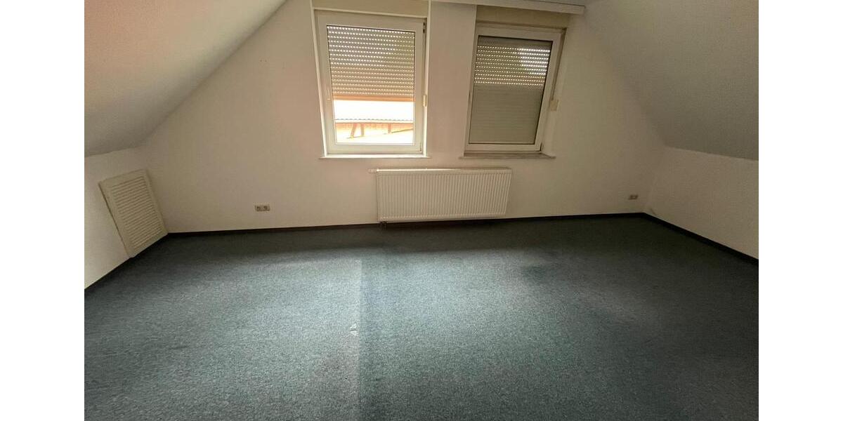 Dachgeschoßwohnung Tangerhütte - 2 Zimmer, 71 m&sup2;, 390&euro; | Angebot:26236715