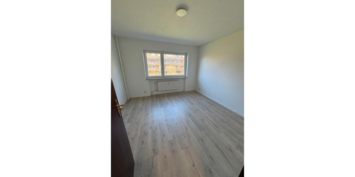 Etagenwohnung Tostedt - 3 Zimmer, 80 m&sup2;, 750&euro; | Angebot:26287399