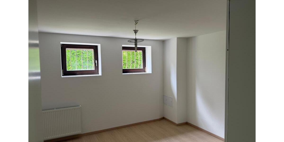 Etagenwohnung Reichshof - 2 Zimmer, 66 m&sup2;, 600&euro; | Angebot:26648944