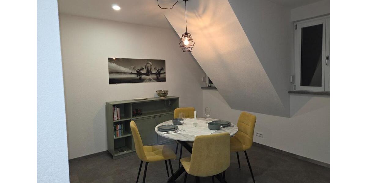 Dachgeschoßwohnung Margetshöchheim - 3 Zimmer, 78 m&sup2;, 1.250&euro; | Angebot:24371677