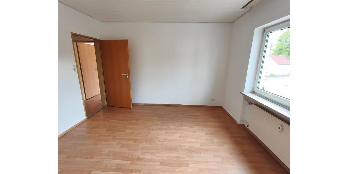 2 Zi. EG Wohnung mit Balkon - Etagenwohnung Pommersfelden | Angebot:25842014
