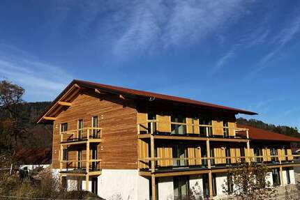 Wohnung Ruhpolding - 3 Zimmer, 77 m&sup2;, 1.080&euro; | Angebot:24489941