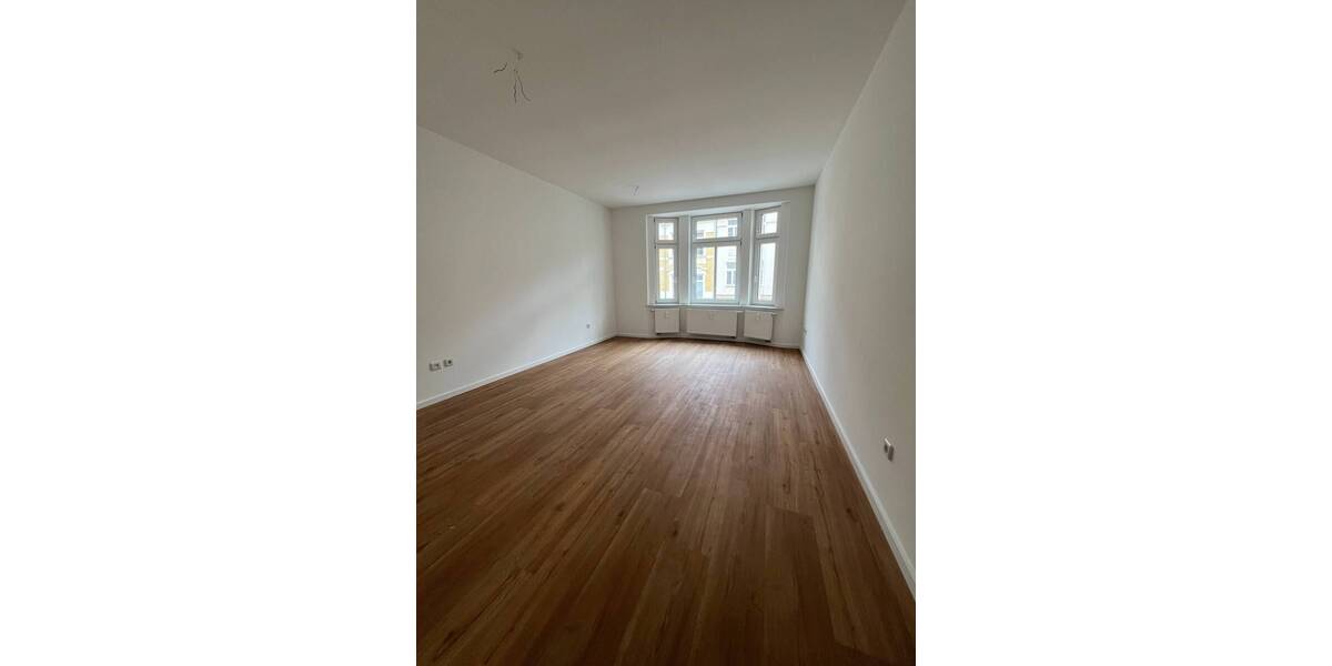 Zimmer Halle (Saale) Lutherplatz - 3 Zimmer, 72 m&sup2;, 825&euro; | Angebot:26015095