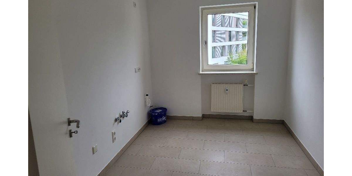 Etagenwohnung Burghausen - 3 Zimmer, 75 m&sup2;, 850&euro; | Angebot:24036027