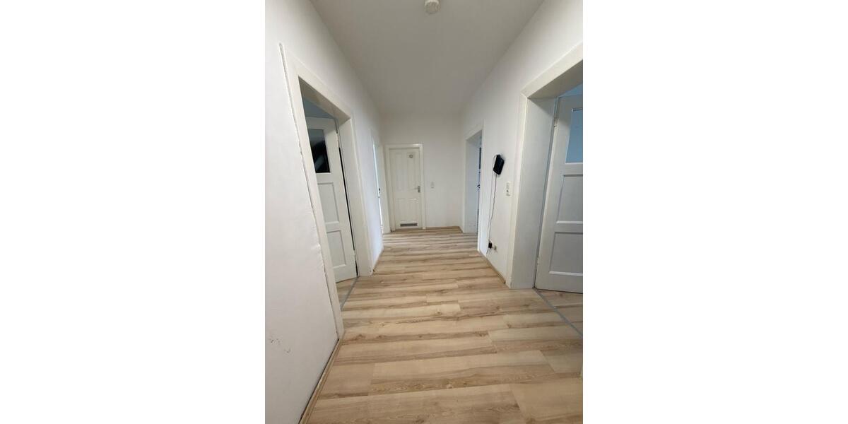 Etagenwohnung Stolberg (Rheinland) - 3 Zimmer, 80 m&sup2;, 980&euro; | Angebot:25975625