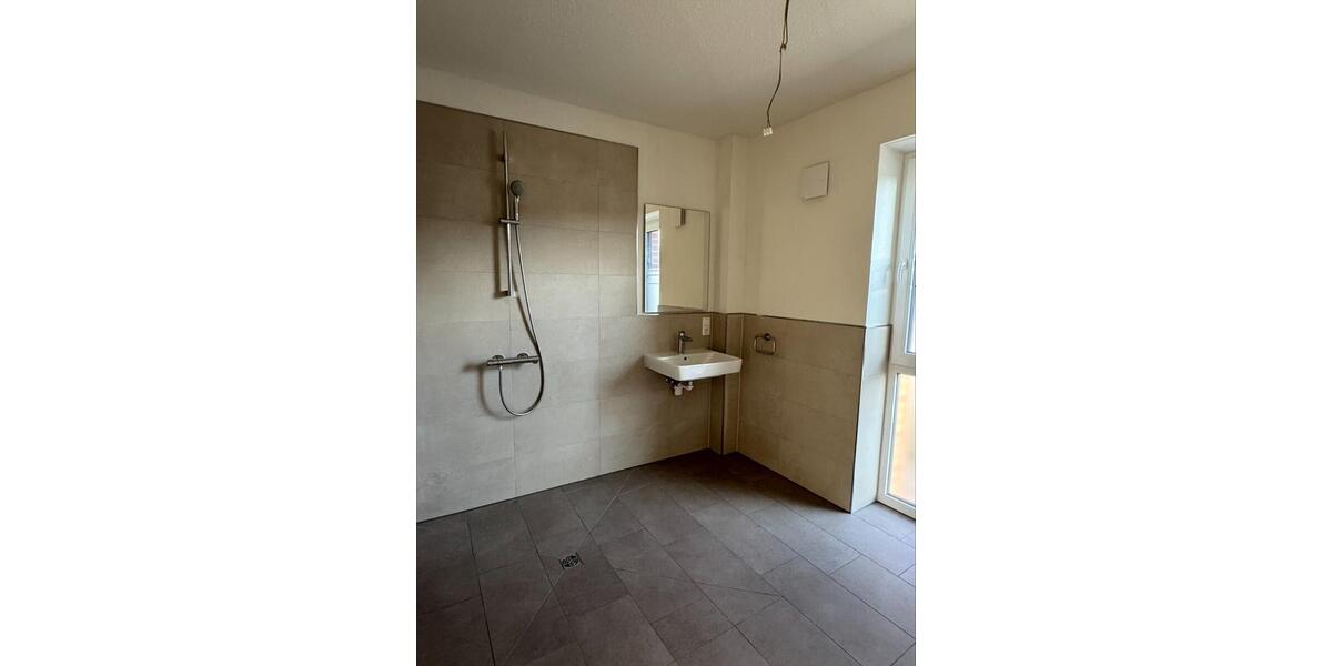 Erdgeschoßwohnung Oldenburg Alexandersfeld - 3 Zimmer, 96 m&sup2;, 1.435&euro; | Angebot:23392423