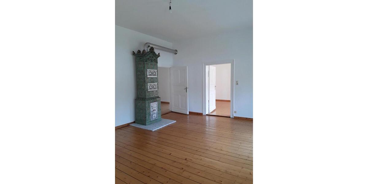 Etagenwohnung Aletshausen - 4 Zimmer, 106 m&sup2;, 830&euro; | Angebot:25959673