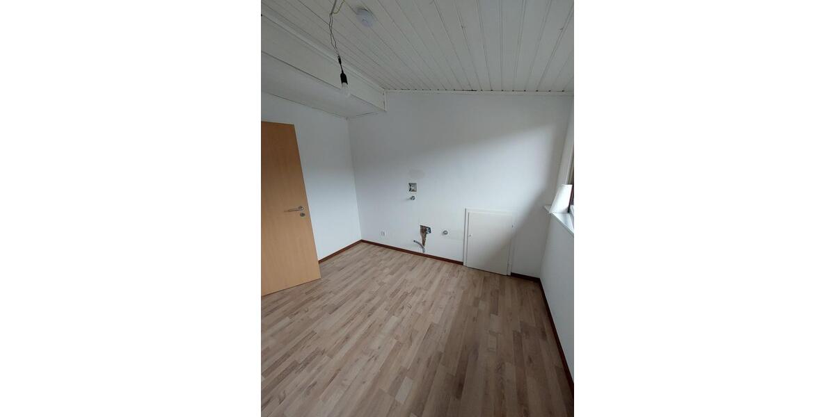 Dachgeschoßwohnung Gummersbach Hepel - 2 Zimmer, 57 m&sup2;, 456&euro; | Angebot:25168917