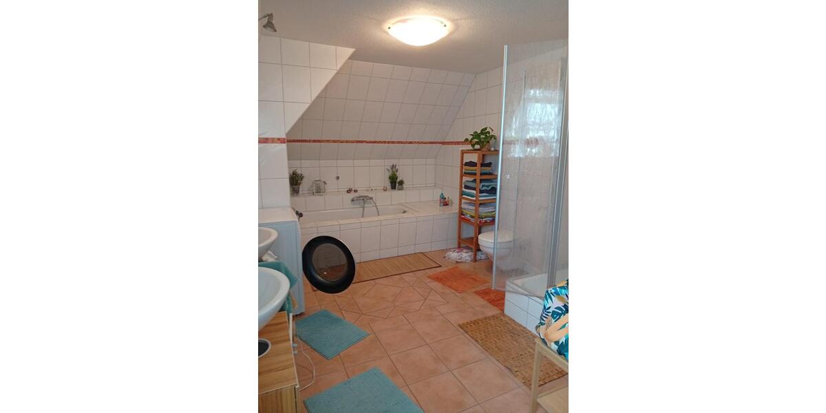 Etagenwohnung Bredstedt - 3 Zimmer, 112 m&sup2;, 980&euro; | Angebot:26459813