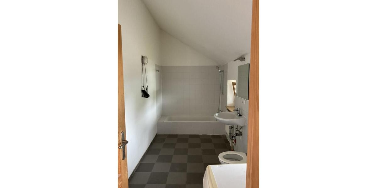 Etagenwohnung Pfaffing - 3 Zimmer, 90 m&sup2;, 900&euro; | Angebot:26686974