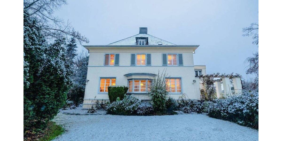 Etagenwohnung Bad Homburg Kirdorf - 5 Zimmer, 140 m&sup2;, 2.600&euro; | Angebot:26838205