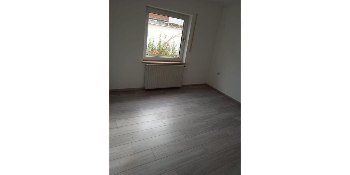 Etagenwohnung Kolitzheim - 3 Zimmer, 80 m&sup2;, 474&euro; | Angebot:25852503