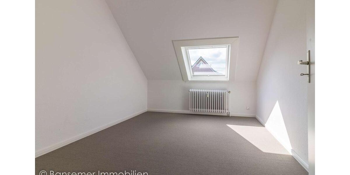 Dachgeschoßwohnung Dollern - 4 Zimmer, 98 m&sup2;, 735&euro; | Angebot:23049589