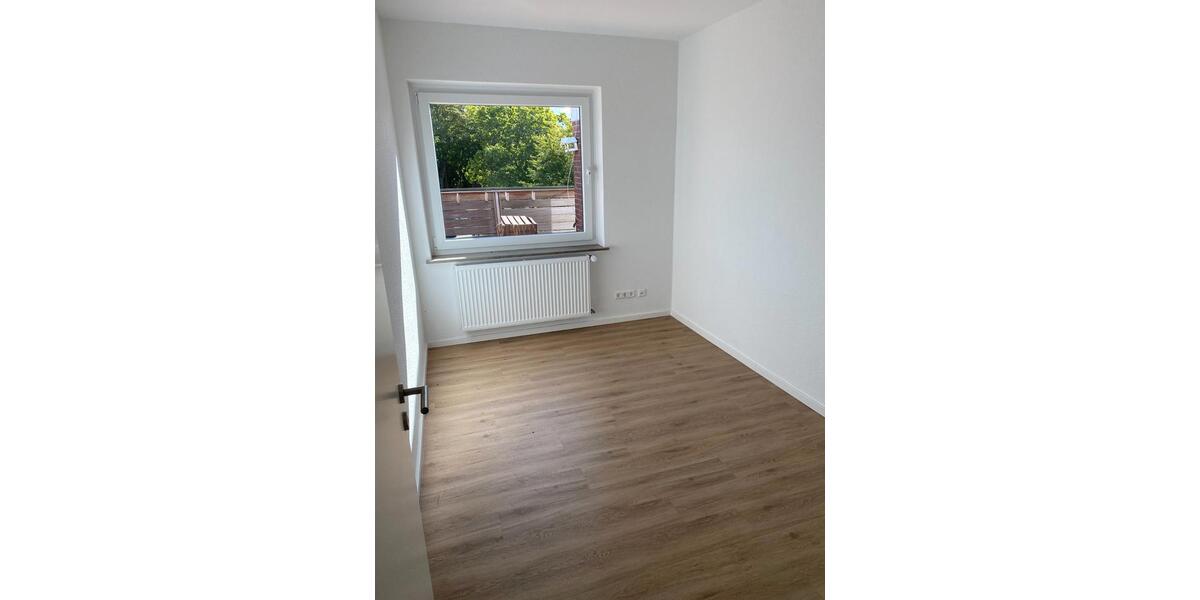Dachgeschoßwohnung Lingen (Ems) - 4 Zimmer, 116 m&sup2;, 1.150&euro; | Angebot:26545456