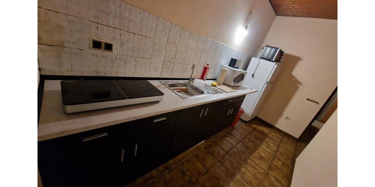 Wohnen auf Zeit Langenfeld (Rheinland) - 8 Zimmer, 150 m&sup2;, 550&euro; | Angebot:25550404