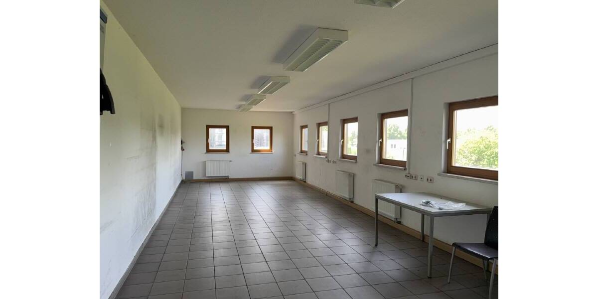 Gewerbeobjekt Ohrdruf - 5.300&euro; | Angebot:24132499