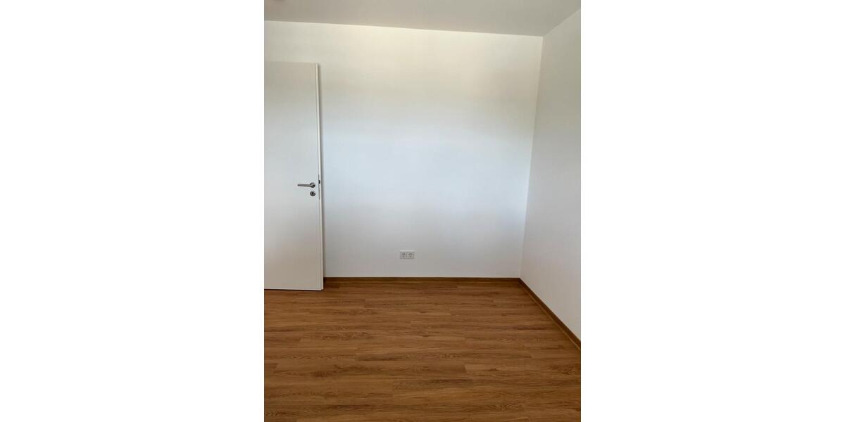 Dachgeschoßwohnung Homburg - 4 Zimmer, 96 m&sup2;, 1.400&euro; | Angebot:26295598