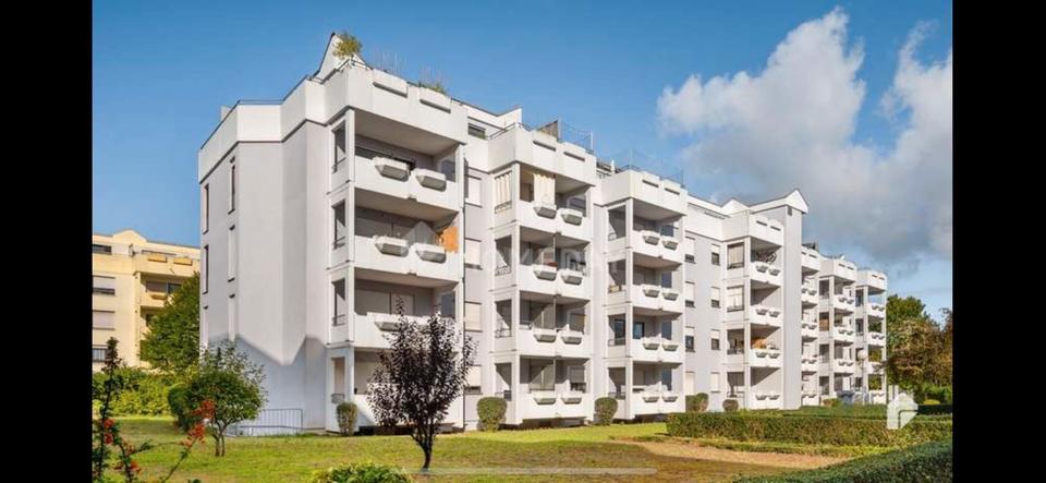 Möblierte 1,5 Zimmer Wohnung in Tamm 38m2 mit Tiefgarage 1.5 zimmer