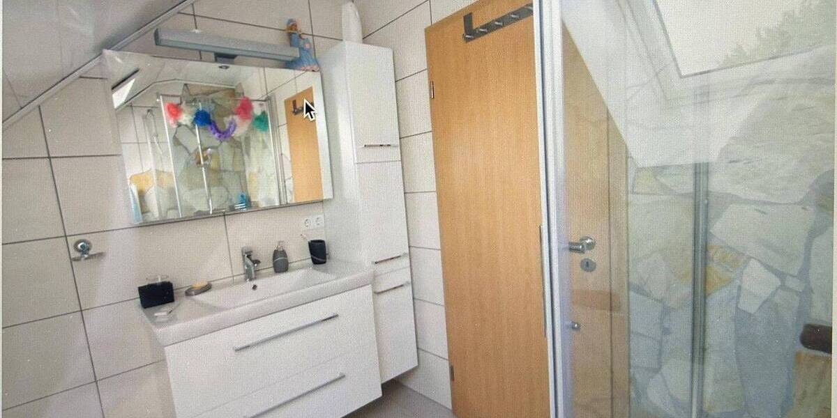 Mehrfamilienhaus, Wohnhaus Lahr/Schwarzwald Lahr - 7 Zimmer, 185 m&sup2;, 990&euro; | Angebot:26244055