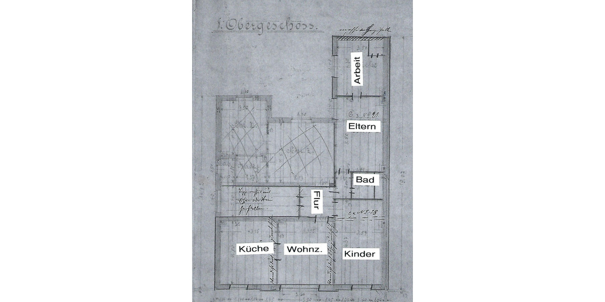 Schöne Altbauwohnung in einem 4 Parteienhaus. 4 zimmer