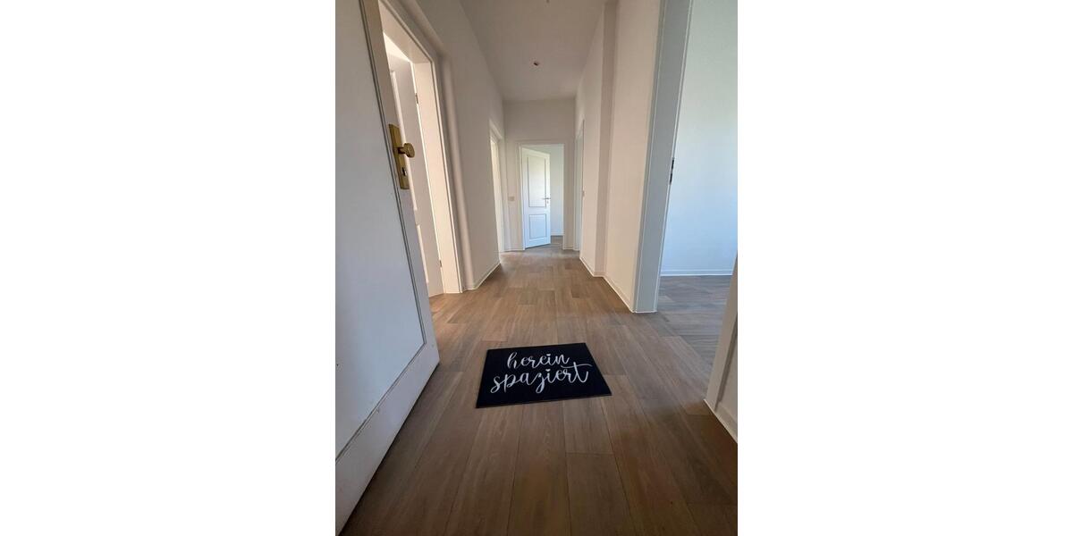 Erdgeschoßwohnung Calbe (Saale) - 3 Zimmer, 69 m&sup2;, 485&euro; | Angebot:26366818