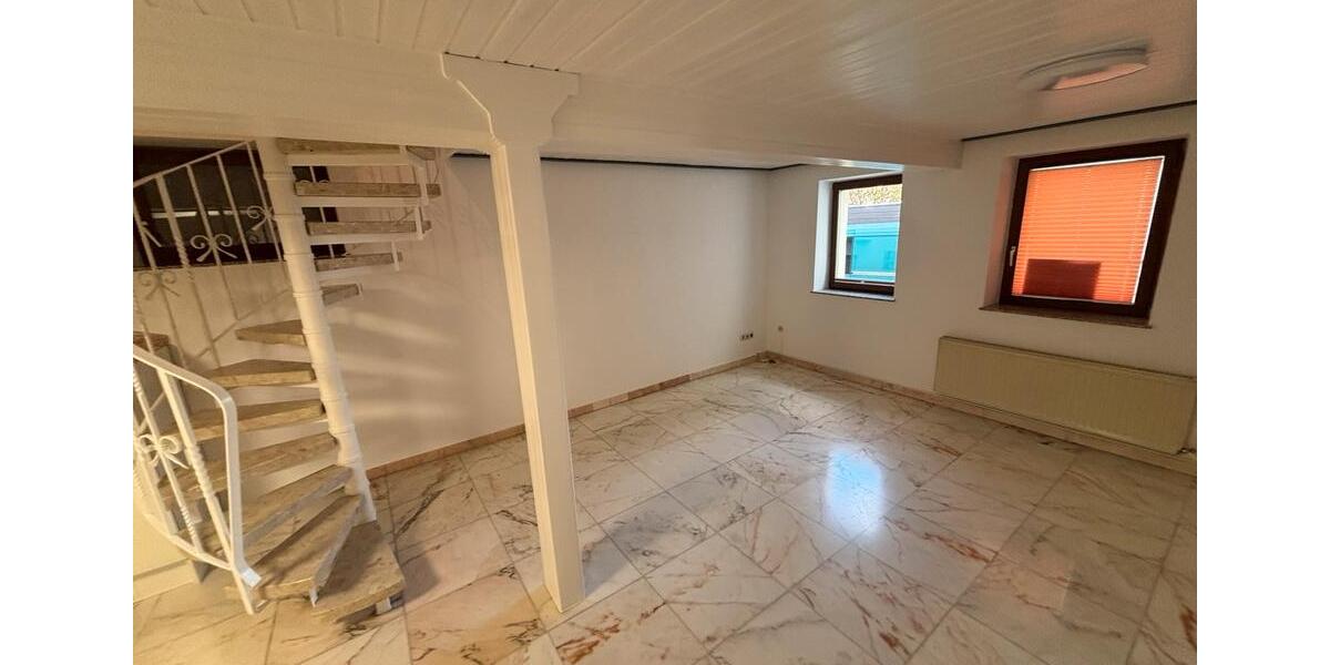 Etagenwohnung Fußgönheim - 2.5 Zimmer, 91 m&sup2;, 1.420&euro; | Angebot:25614873