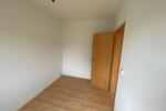 Etagenwohnung Suhl - 4 Zimmer, 65 m&sup2;, 400&euro; | Angebot:26383681