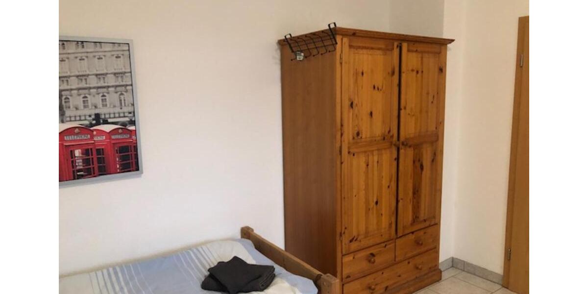 Wohnen auf Zeit Viersen Hülsdonk - 5 Zimmer, 16 m&sup2;, 18&euro; | Angebot:25795463
