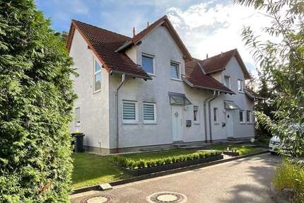 Familien aufgepasst! Schöne Doppelhaushälfte mit Keller + Stellplatz nahe Halle (Saale)! 4 zimmer