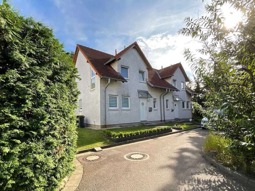 Familien aufgepasst! Schöne Doppelhaushälfte mit Keller + Stellplatz nahe Halle (Saale)! 4 zimmer
