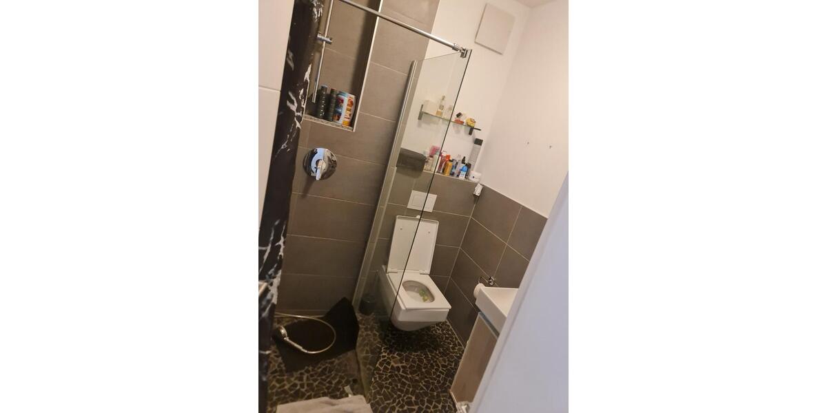 Wohnen auf Zeit Wuppertal Eckbusch - 20 Zimmer, 120 m&sup2;, 450&euro; | Angebot:25845297