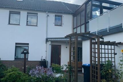 Haus Eschweiler - 4 Zimmer, 115 m&sup2;, 960&euro; | Angebot:25172581