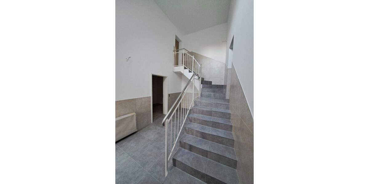 Etagenwohnung Bad Oldesloe - 2 Zimmer, 90 m&sup2;, 1.170&euro; | Angebot:24683835