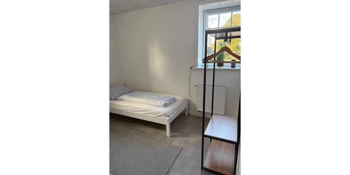 Wohnen auf Zeit Nortorf - 15 Zimmer, 250 m&sup2;, 20&euro; | Angebot:24642535