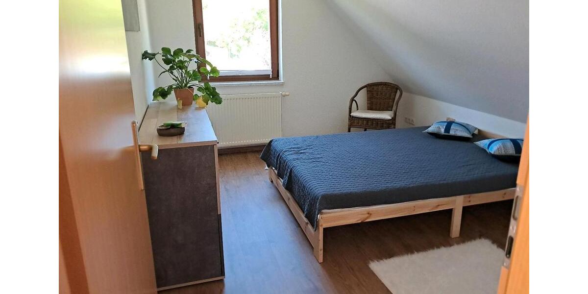 1 oder 2 Zimmer für eine WG oder Tageweise am Tolensesee 2 zimmer