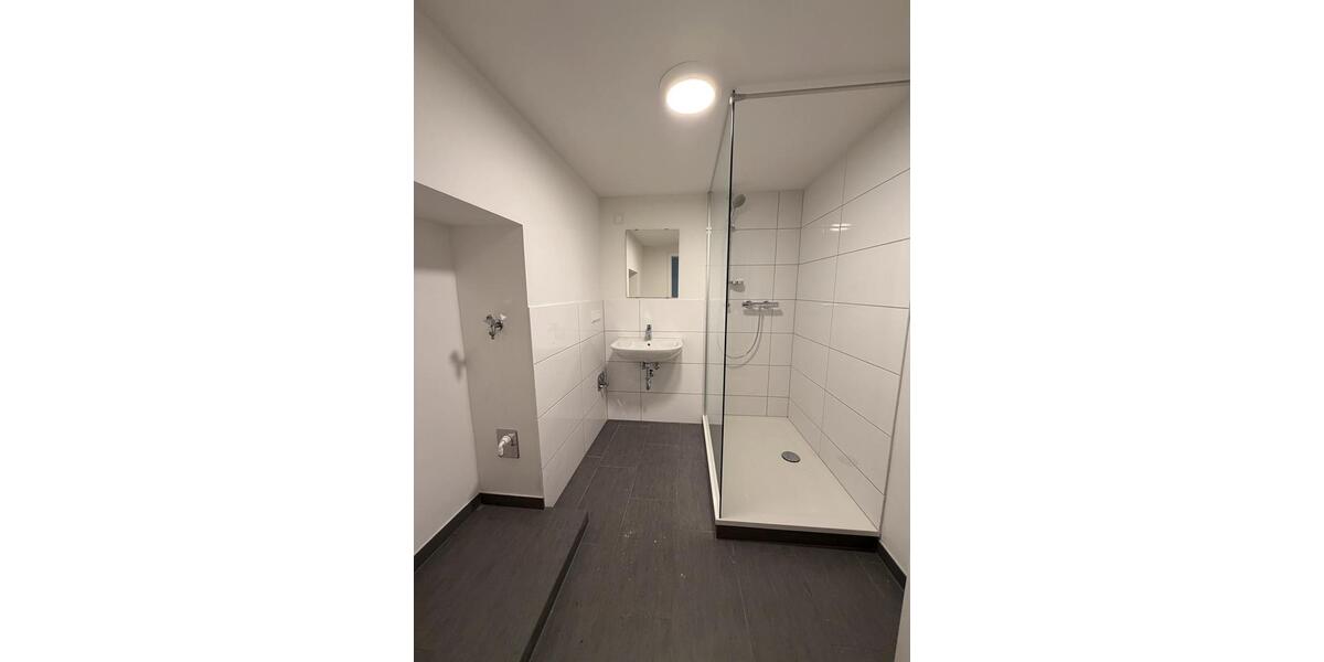 Gewerbeobjekt Celle - 2 Zimmer, 65 m&sup2;, 700&euro; | Angebot:25627151