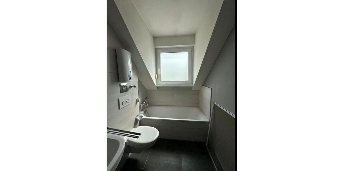 Etagenwohnung Trier West-Pallien - 3 Zimmer, 106 m&sup2;, 1.200&euro; | Angebot:26494536