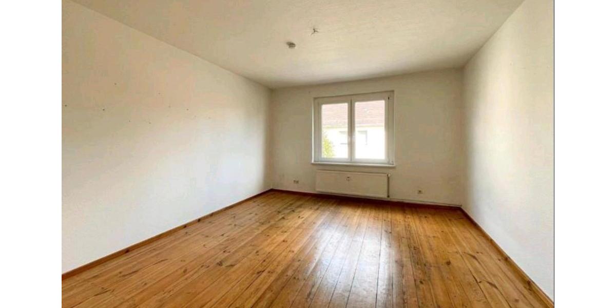 Etagenwohnung Finsterwalde - 3 Zimmer, 72 m&sup2;, 500&euro; | Angebot:25844723