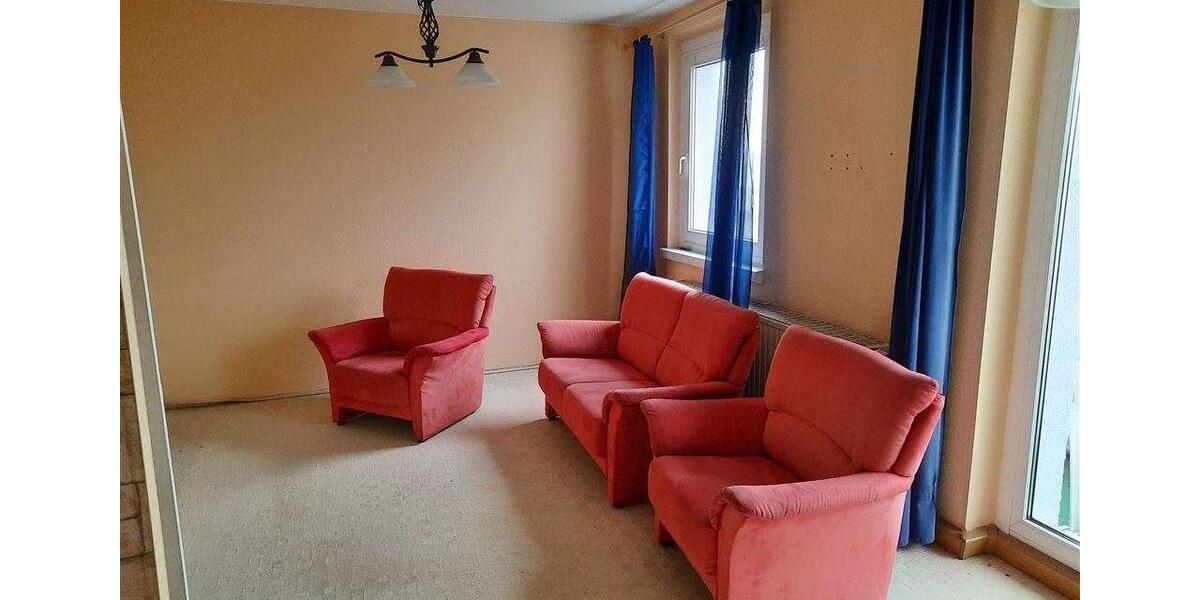 Etagenwohnung Suhl - 3 Zimmer, 54 m&sup2;, 299&euro; | Angebot:25918456