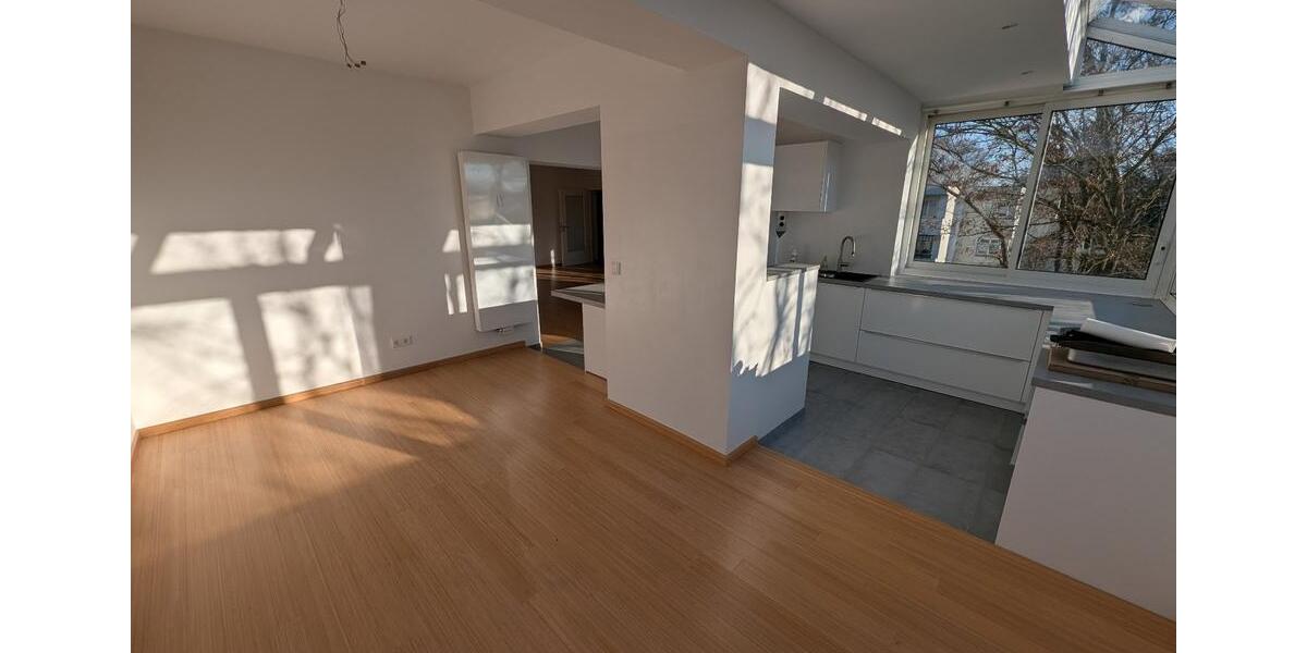 Etagenwohnung Berlin Tempelhof-Schöneberg - 3 Zimmer, 142 m&sup2;, 2.100&euro; | Angebot:26110948