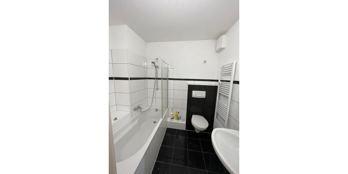 Etagenwohnung Bitterfeld-Wolfen Bitterfeld - 2 Zimmer, 57 m&sup2;, 350&euro; | Angebot:26629871