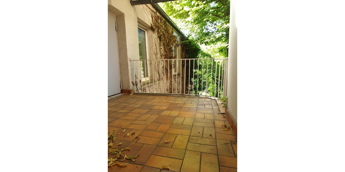 Etagenwohnung Duisburg Mittelmeiderich - 5 Zimmer, 159 m&sup2;, 1.110&euro; | Angebot:25163793