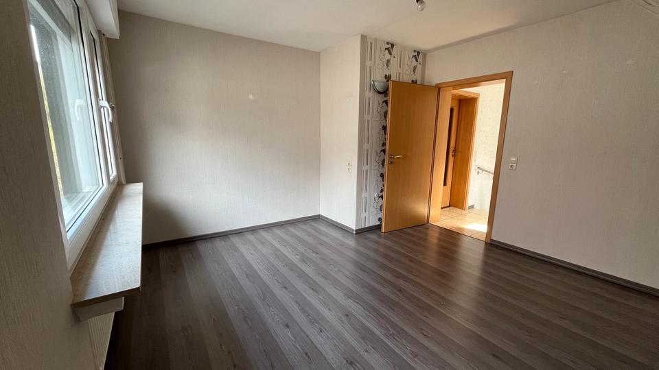 Etagenwohnung Gummersbach - 4 Zimmer, 90 m&sup2;, 700&euro; | Angebot:26566436