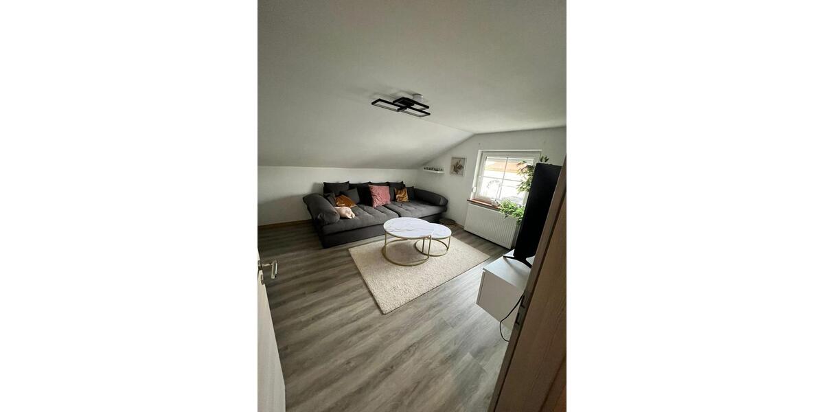 Klima-EinbauKüche-Balkon-Stellplatz-TOP-Fernblick 3 zimmer