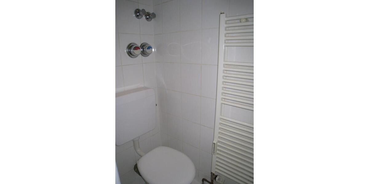 Dachgeschoßwohnung Wiesbaden Bierstadt - 2 Zimmer, 35 m&sup2;, 550&euro; | Angebot:26413112