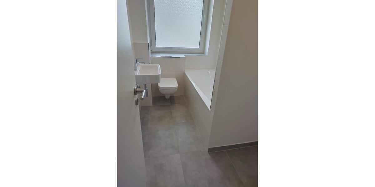 Dachgeschoßwohnung Lunzenau - 2.5 Zimmer, 60 m&sup2;, 330&euro; | Angebot:26096677