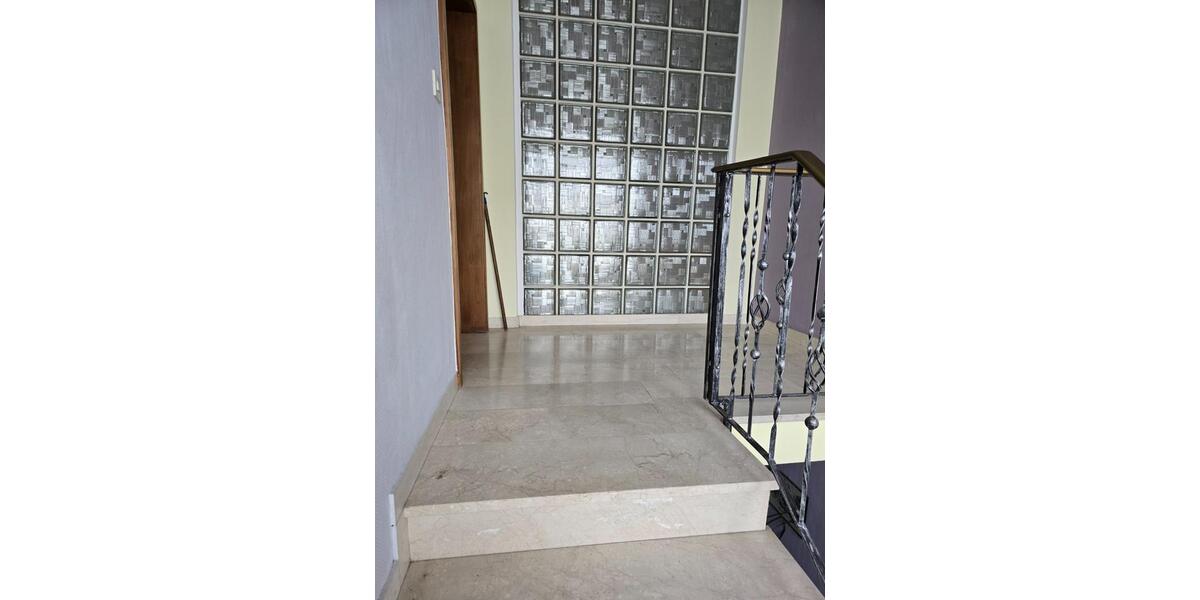 Etagenwohnung Karben - 3 Zimmer, 123 m&sup2;, 1.400&euro; | Angebot:24372327