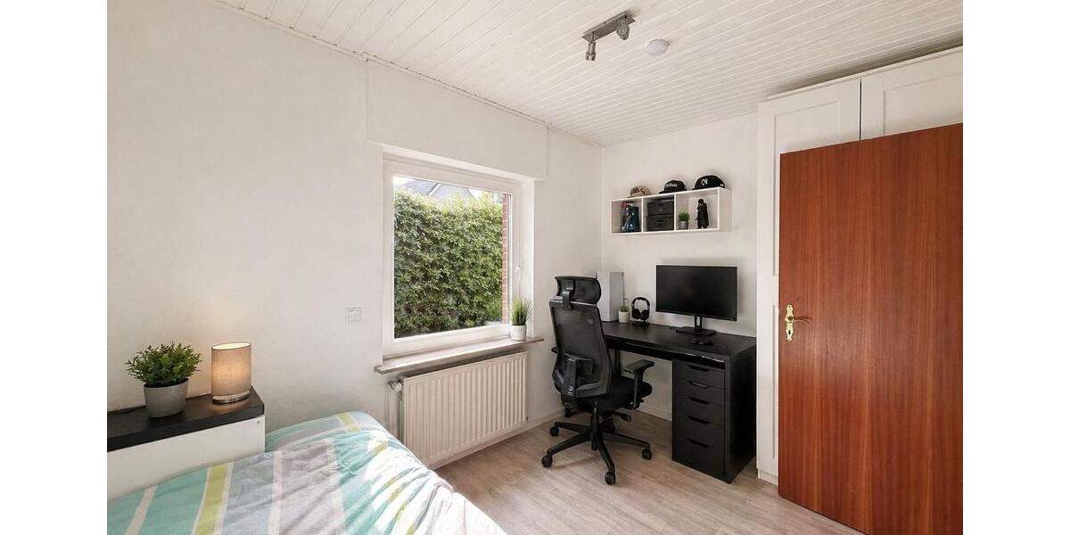 Einfamilienhaus Varel - 4 Zimmer, 121 m&sup2;, 1.200&euro; | Angebot:26481788